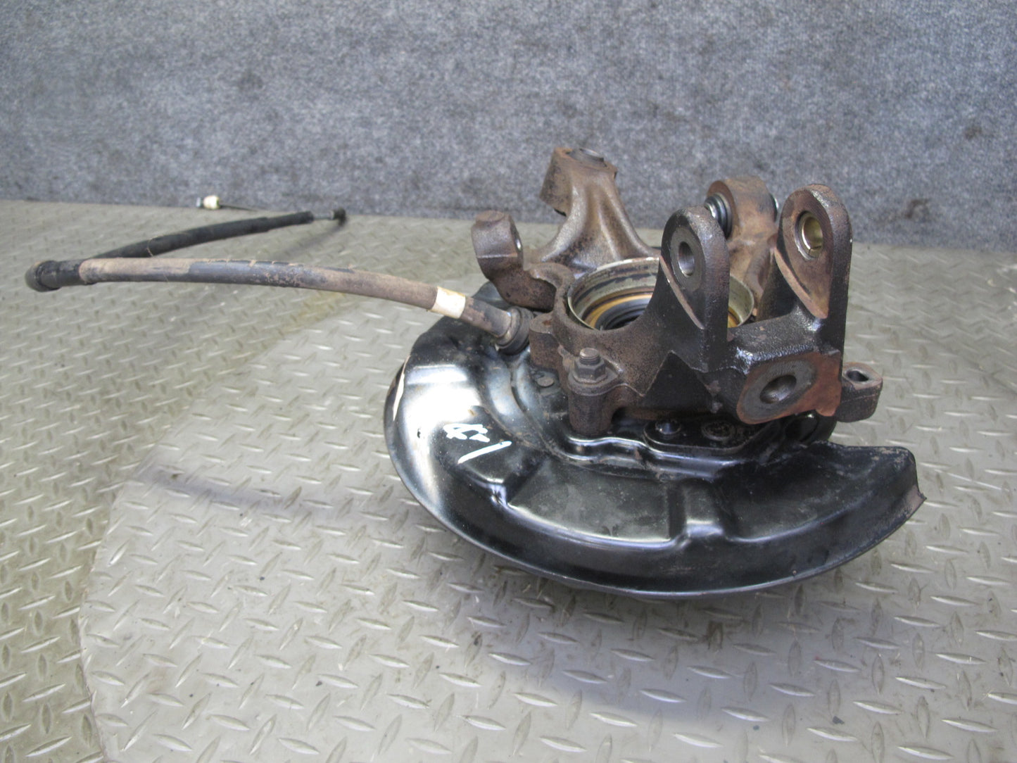 86-92 Toyota Supra MA70L Rear Left Spindle Knuckle Wheel Hub Bearing 71K OEM