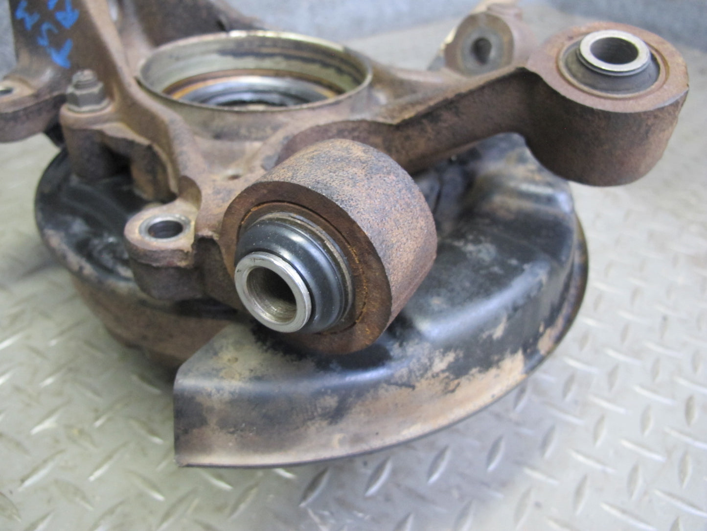 86-92 Toyota Supra MA70L Rear Left Spindle Knuckle Wheel Hub Bearing 71K OEM
