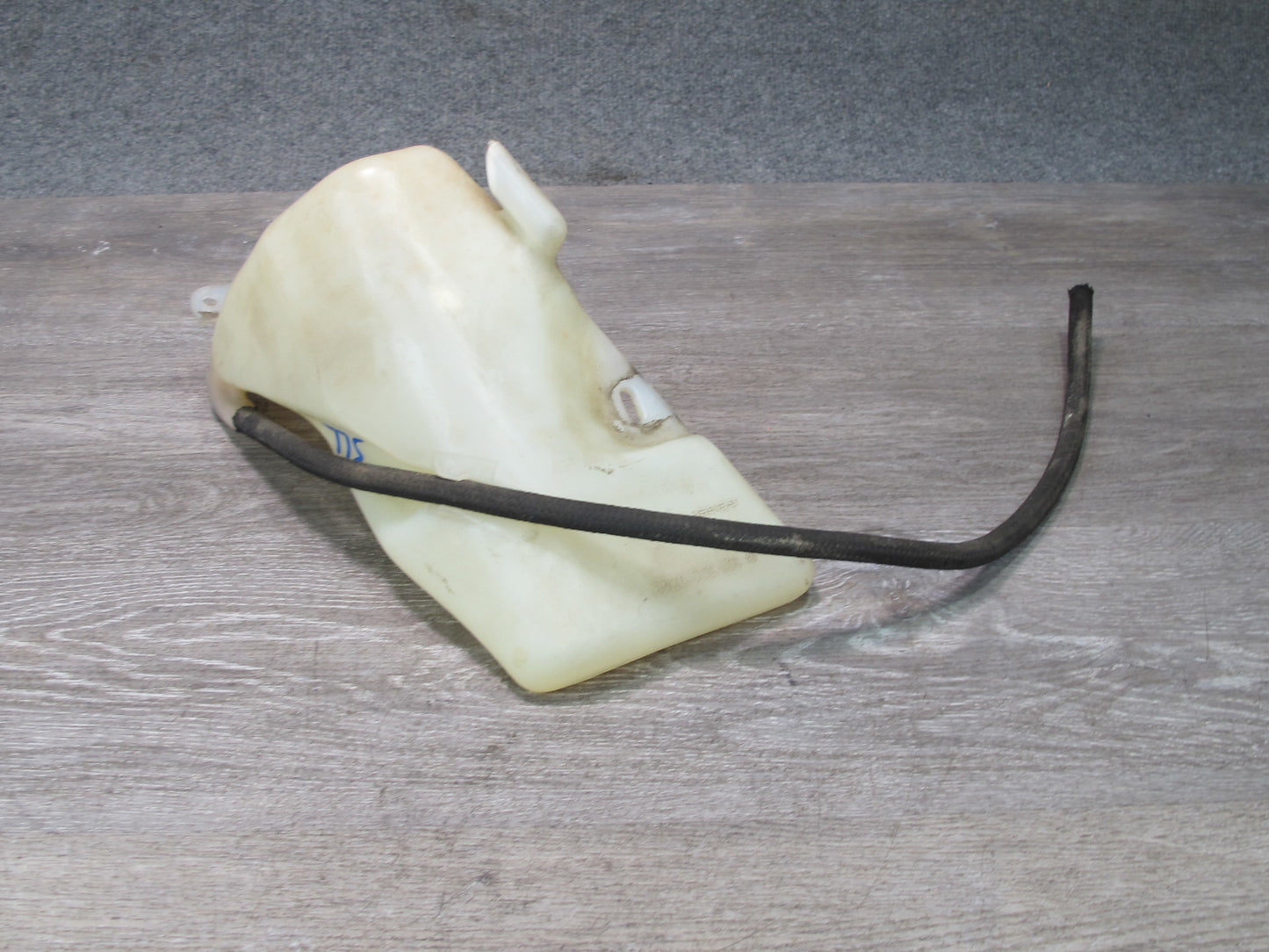 86-89 Mercedes R107 560SL Engine Coolant Expansion Overflow Reservoir Tank OEM