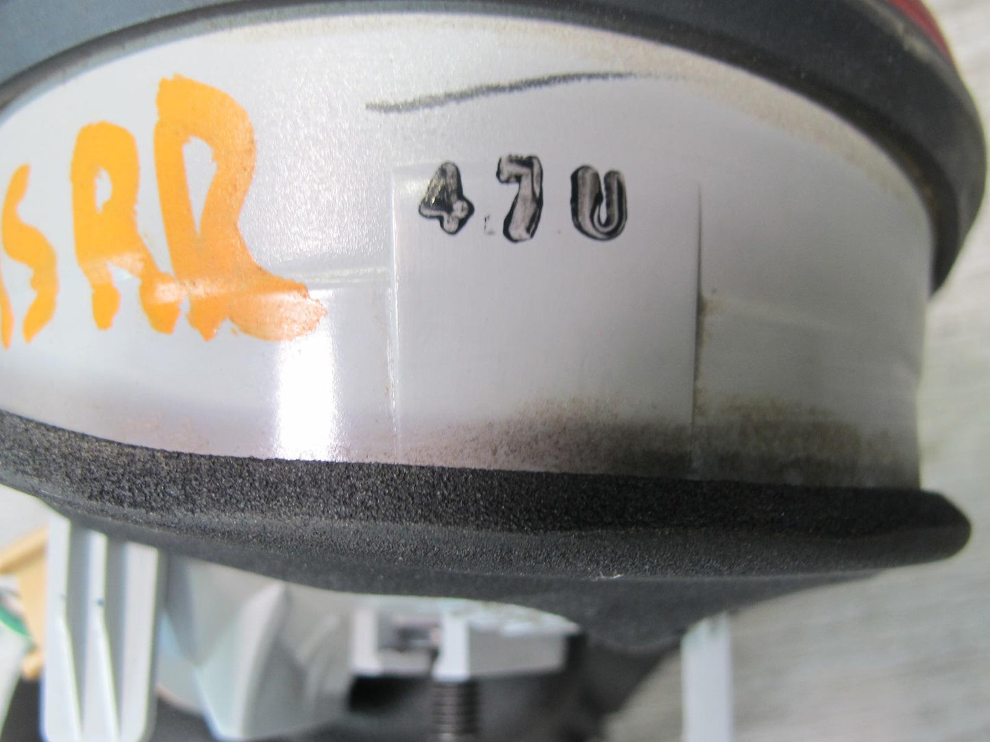 01-05 Lexus JCE10L IS300 Sedan Rear Left & Right Inner Tail Light Lamp Set OEM