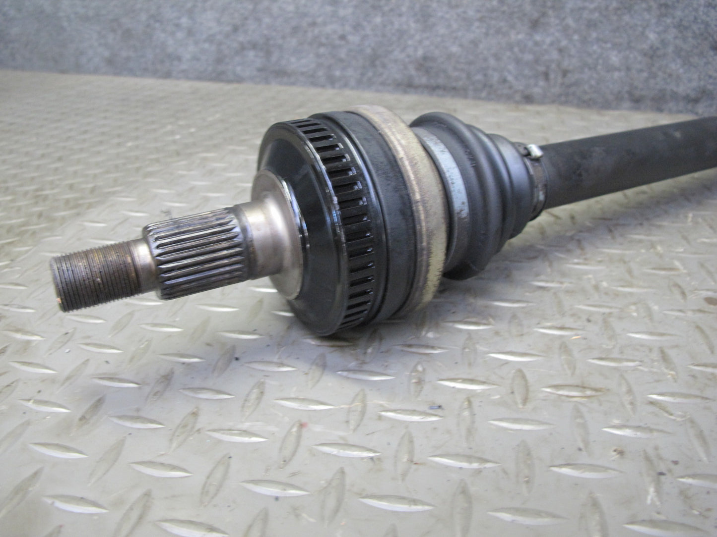 2003-2004 Porsche Boxster 986 M/T 5-SPEED Rear Right Side Suspension Axle Shaft