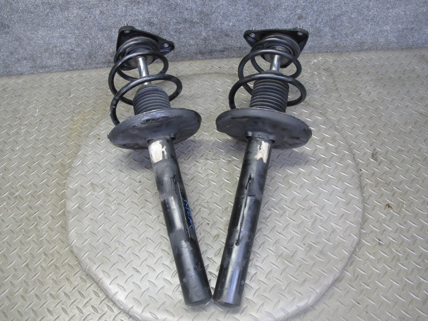 1997-2004 Porsche Boxster 986 Rear Left & Right Side Strut Shock Absorber Set