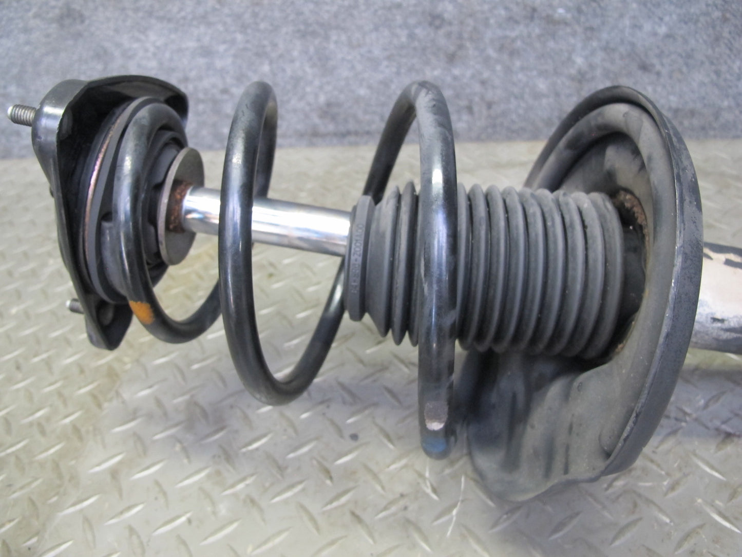 1997-2004 Porsche Boxster 986 Rear Left & Right Side Strut Shock Absorber Set