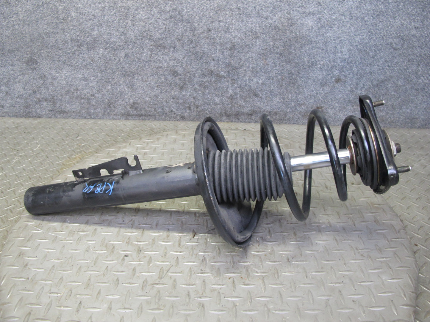 1997-2004 Porsche Boxster 986 Rear Left & Right Side Strut Shock Absorber Set
