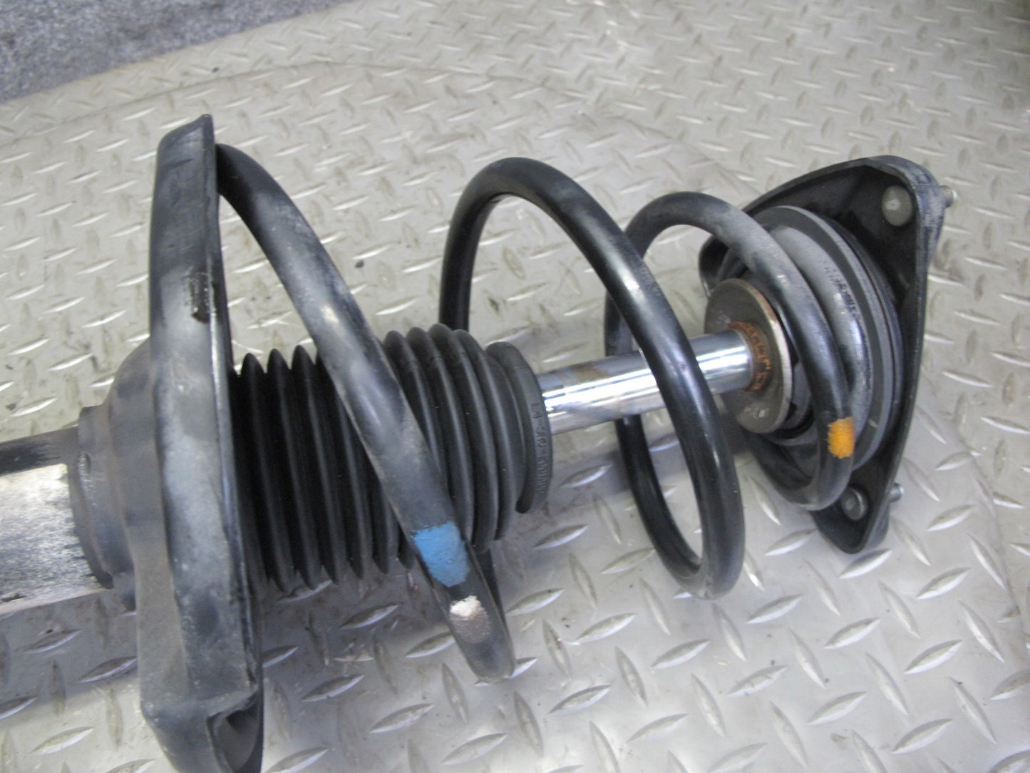 1997-2004 Porsche Boxster 986 Rear Left & Right Side Strut Shock Absorber Set