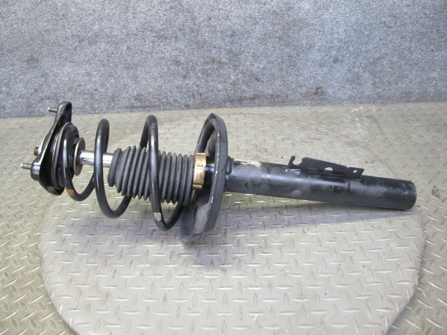 1997-2004 Porsche Boxster 986 Rear Left & Right Side Strut Shock Absorber Set