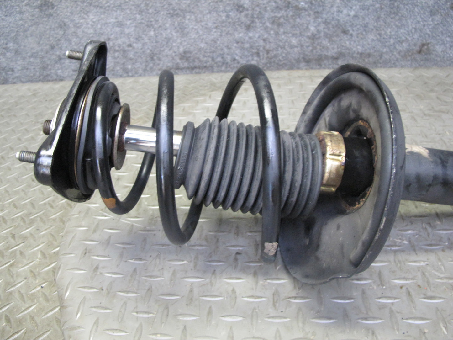 1997-2004 Porsche Boxster 986 Rear Left & Right Side Strut Shock Absorber Set