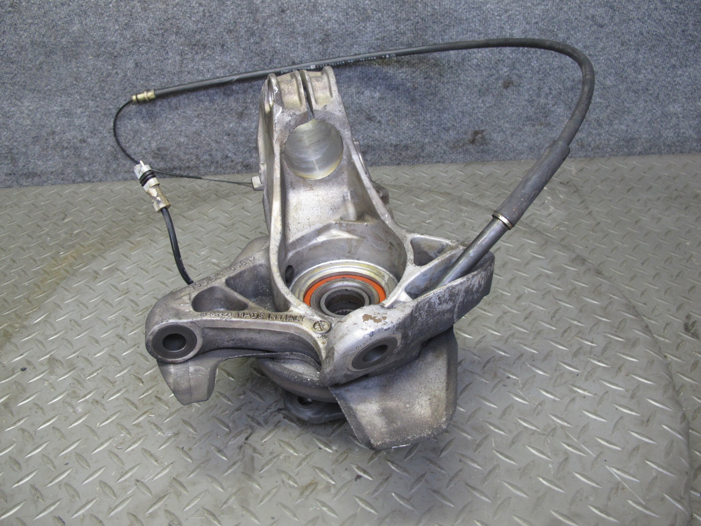 1997-2004 Porsche Boxster 986 Rear Left Side Spindle Knuckle Wheel Hub Bearing