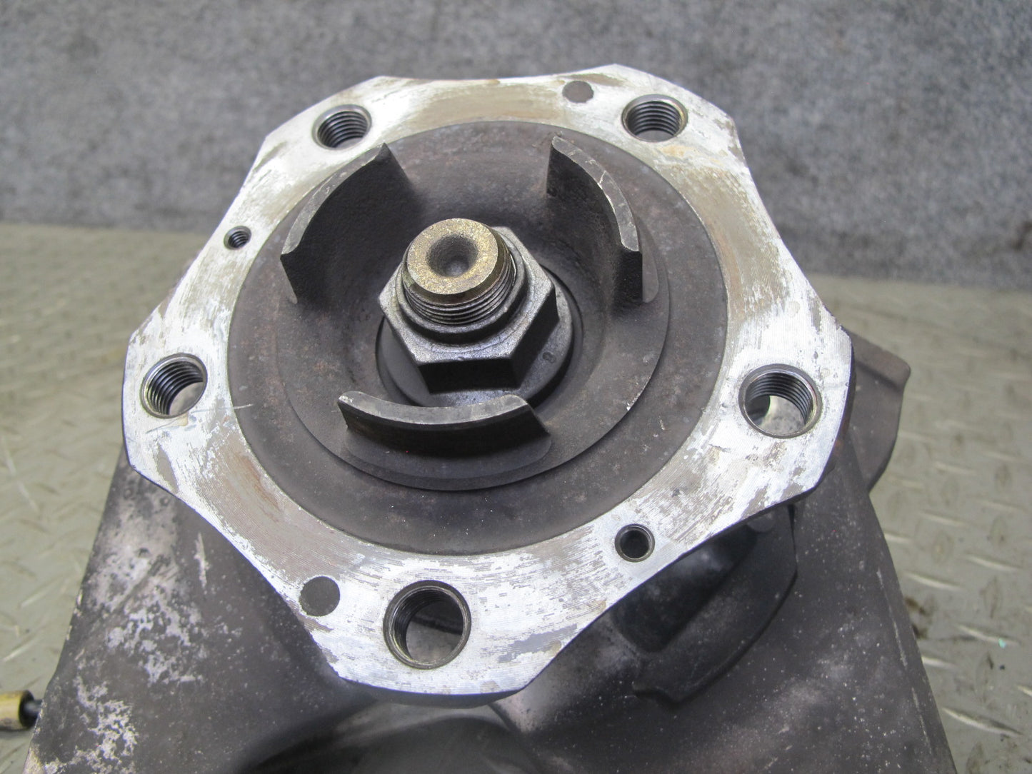 1997-2004 Porsche Boxster 986 Front Left Side Spindle Knuckle Wheel Hub Bearing