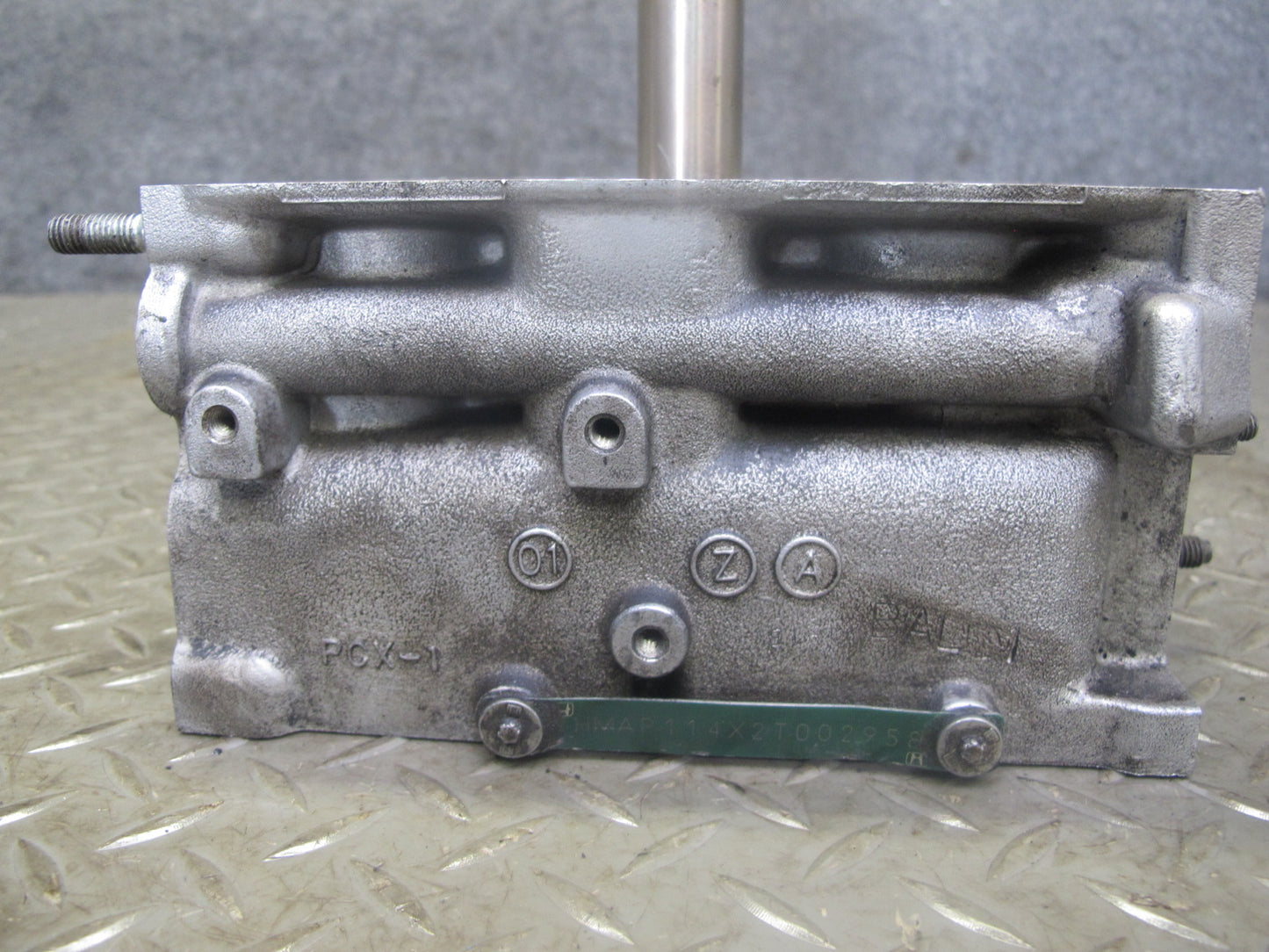 00-03 Honda S2000 2.0L F20C Engine Cylinder Head 117k Miles OEM