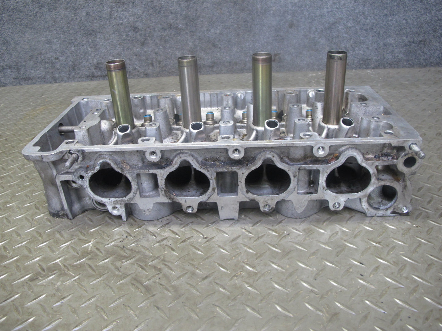 00-03 Honda S2000 2.0L F20C Engine Cylinder Head 117k Miles OEM