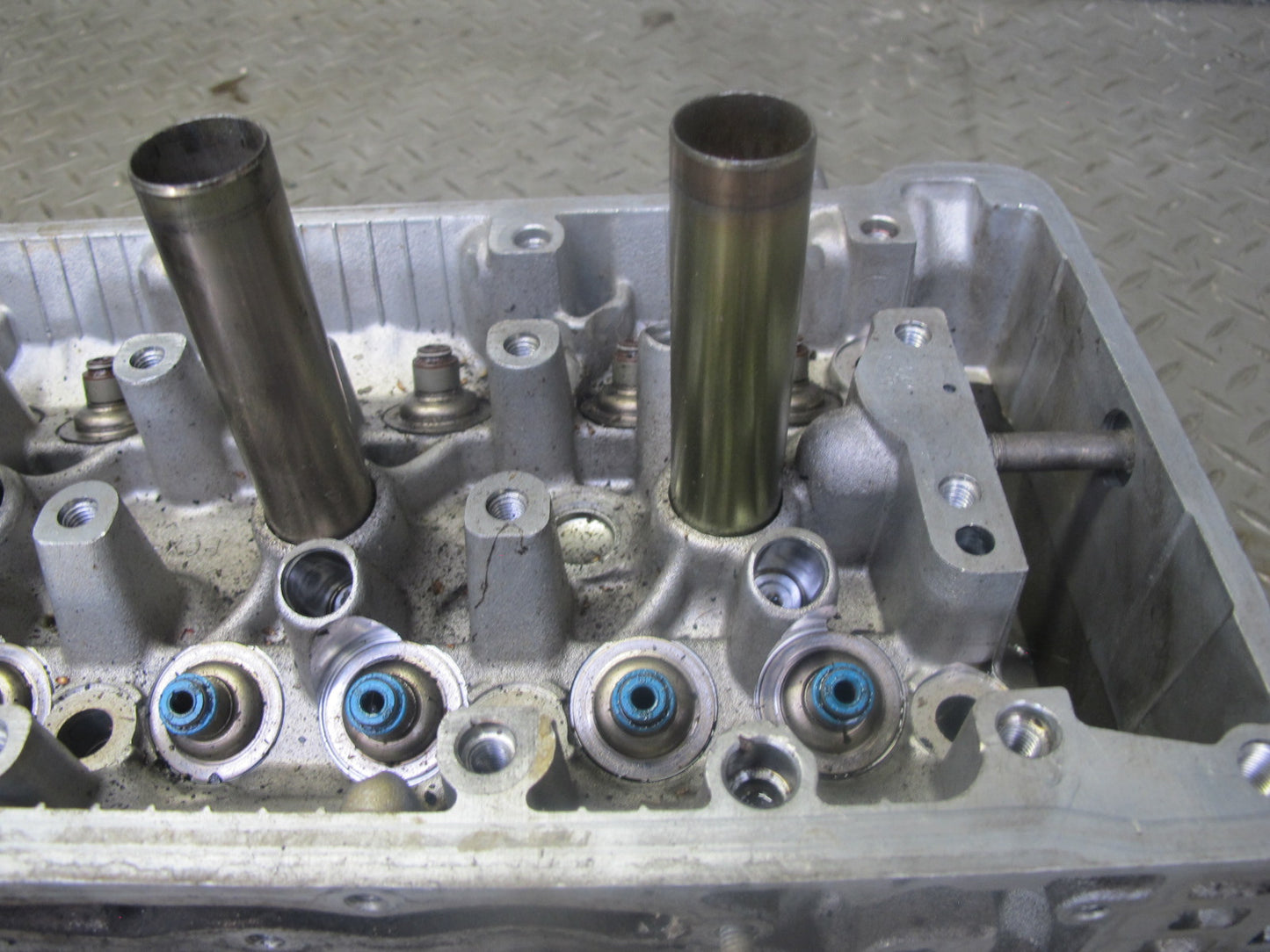 00-03 Honda S2000 2.0L F20C Engine Cylinder Head 117k Miles OEM