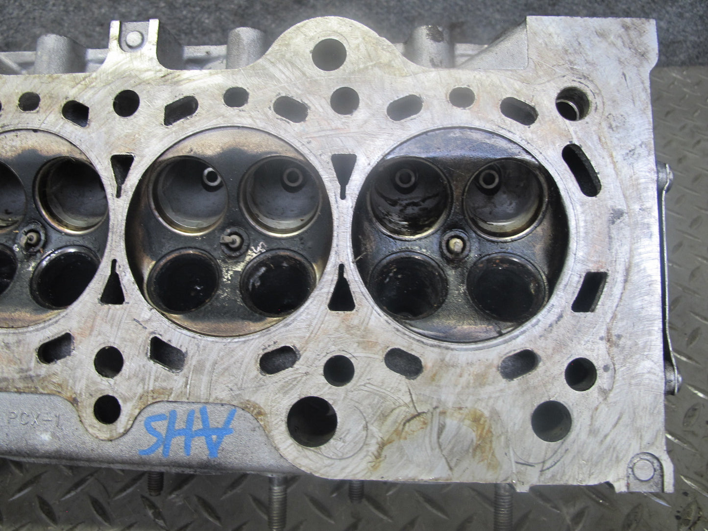 00-03 Honda S2000 2.0L F20C Engine Cylinder Head 117k Miles OEM