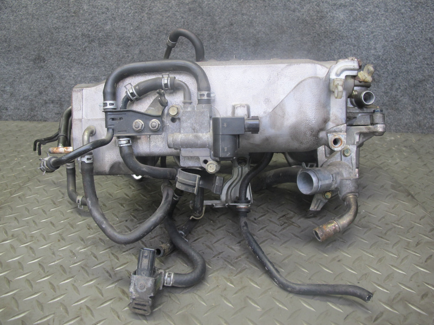 00-05 Honda S2000 2.0L F20C Engine Intake Manifold 118K Miles OEM