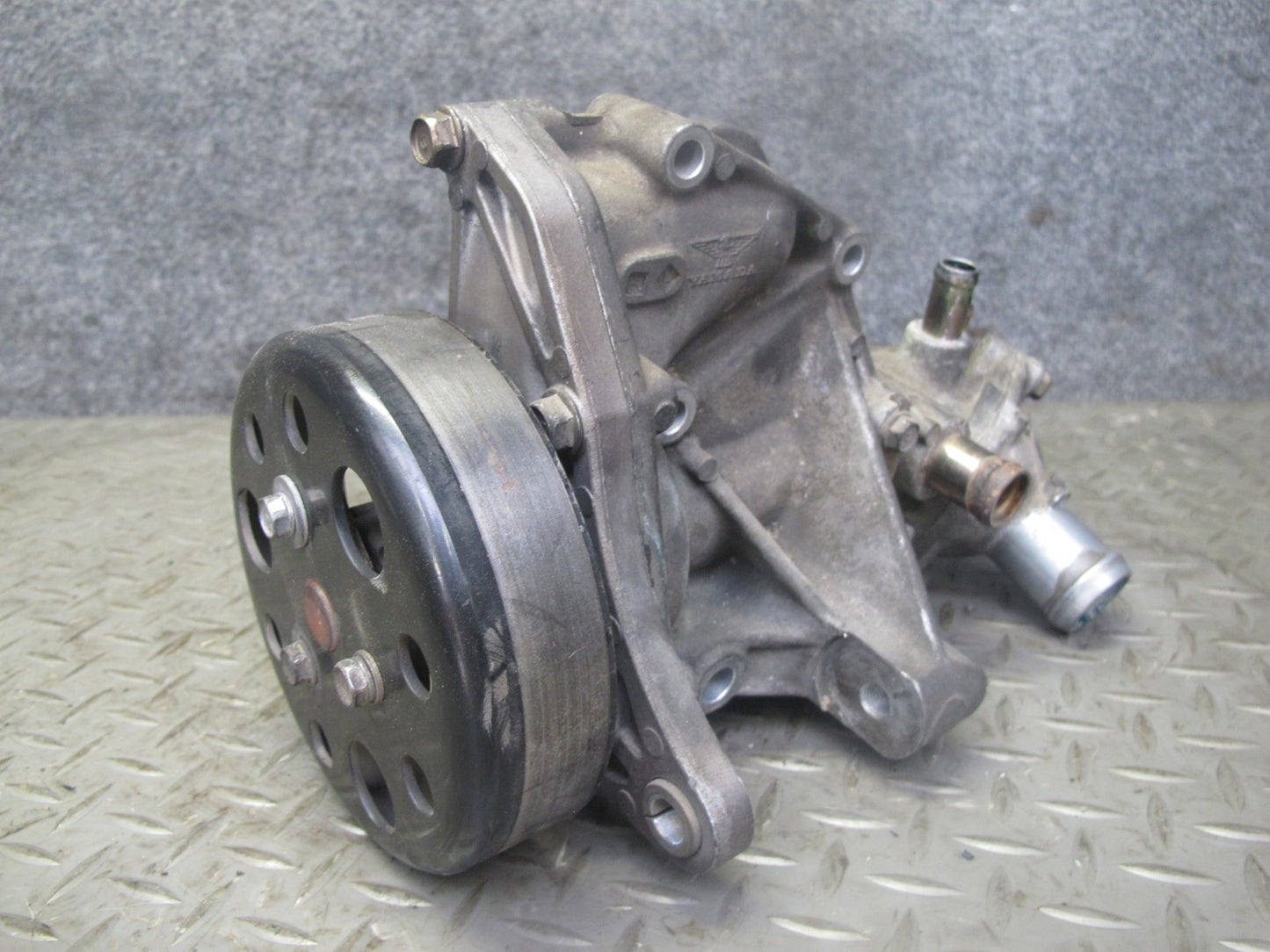 2002 Honda S2000 Engine Water Pump Housing Assembly OEM