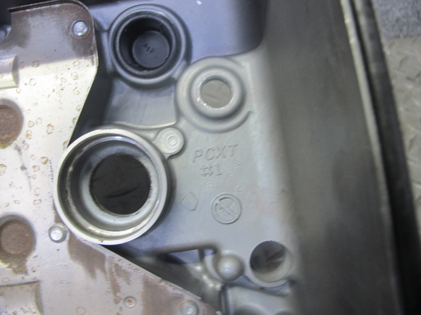 00-03 Honda S2000 2.0L Engine Cylinder Head Valve Cover OEM
