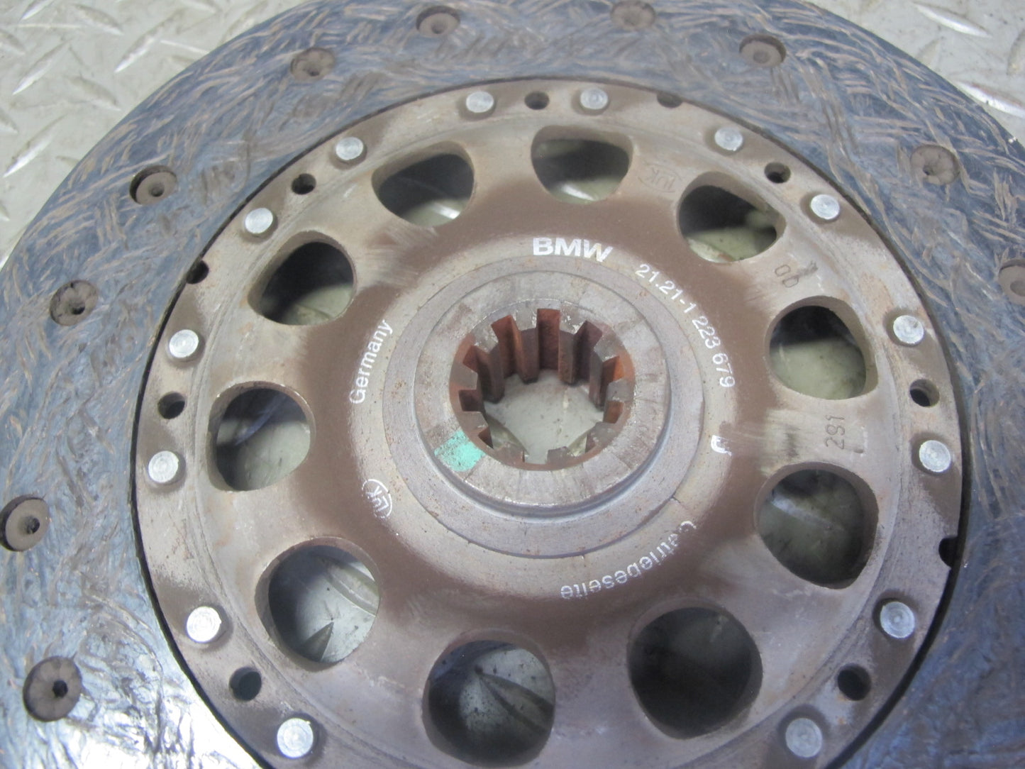 96-99 BMW E36 328i M52 M/T Manual Flywheel Clutch Pressure Plate Bolt Set OEM