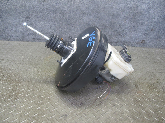 2008 VW Golf R32 MK5 VR6 Brake Master Cylinder Booster Fluid Reservoir OEM