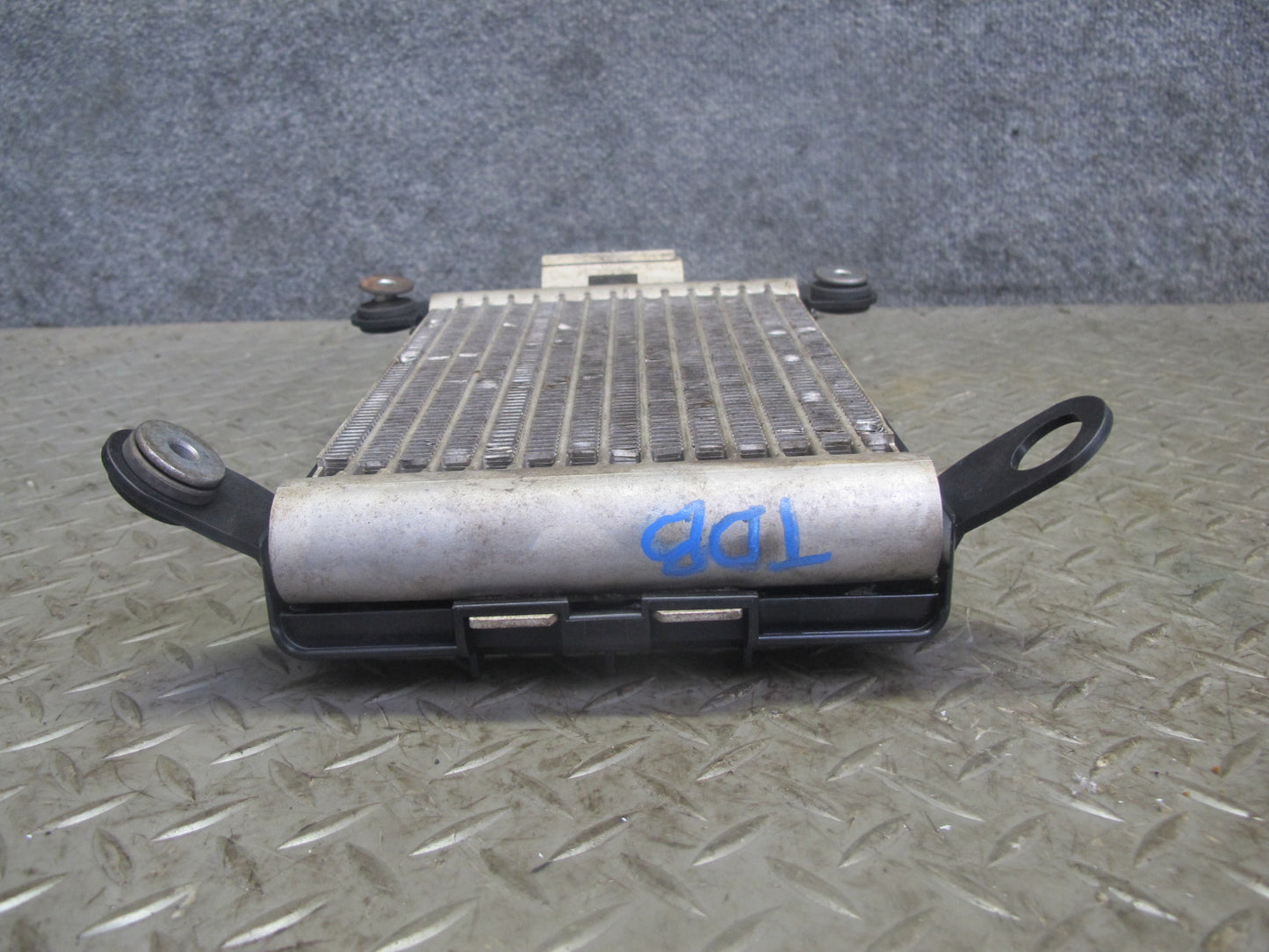 14-15 BMW F30 F31 F32 F33 F34 N55 Engine Oil Cooler 7618360 OEM