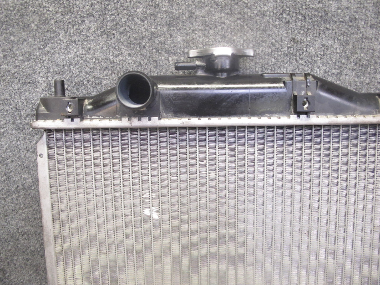 00-03 Honda S2000 Aftermarket Engine Cooling Radiator