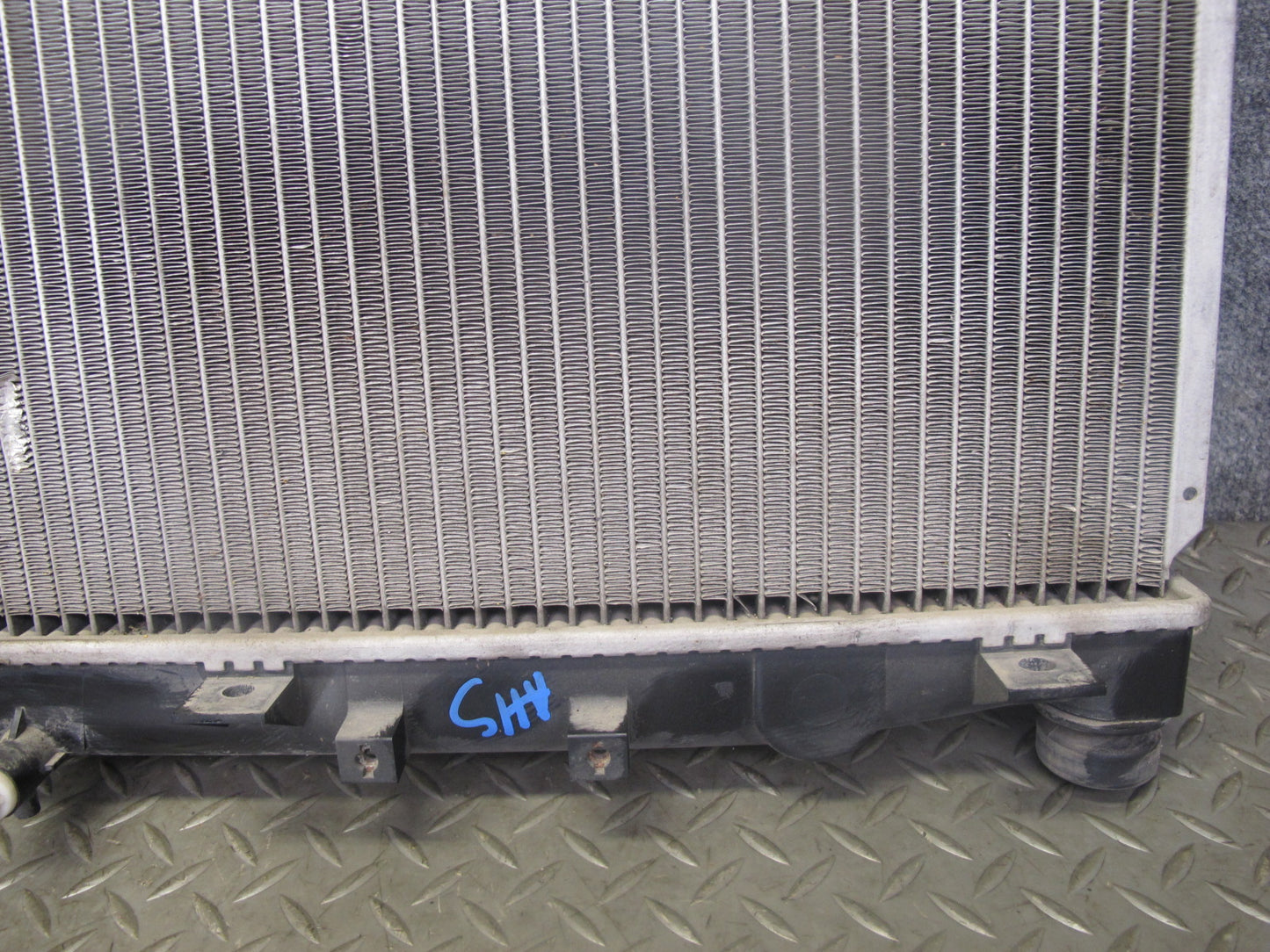 00-03 Honda S2000 Aftermarket Engine Cooling Radiator