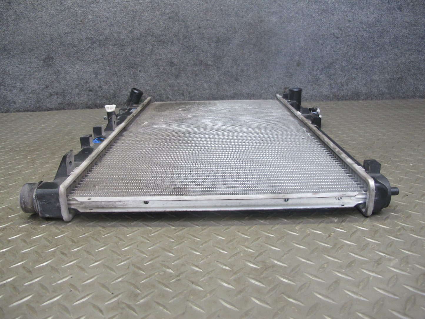 00-03 Honda S2000 Aftermarket Engine Cooling Radiator