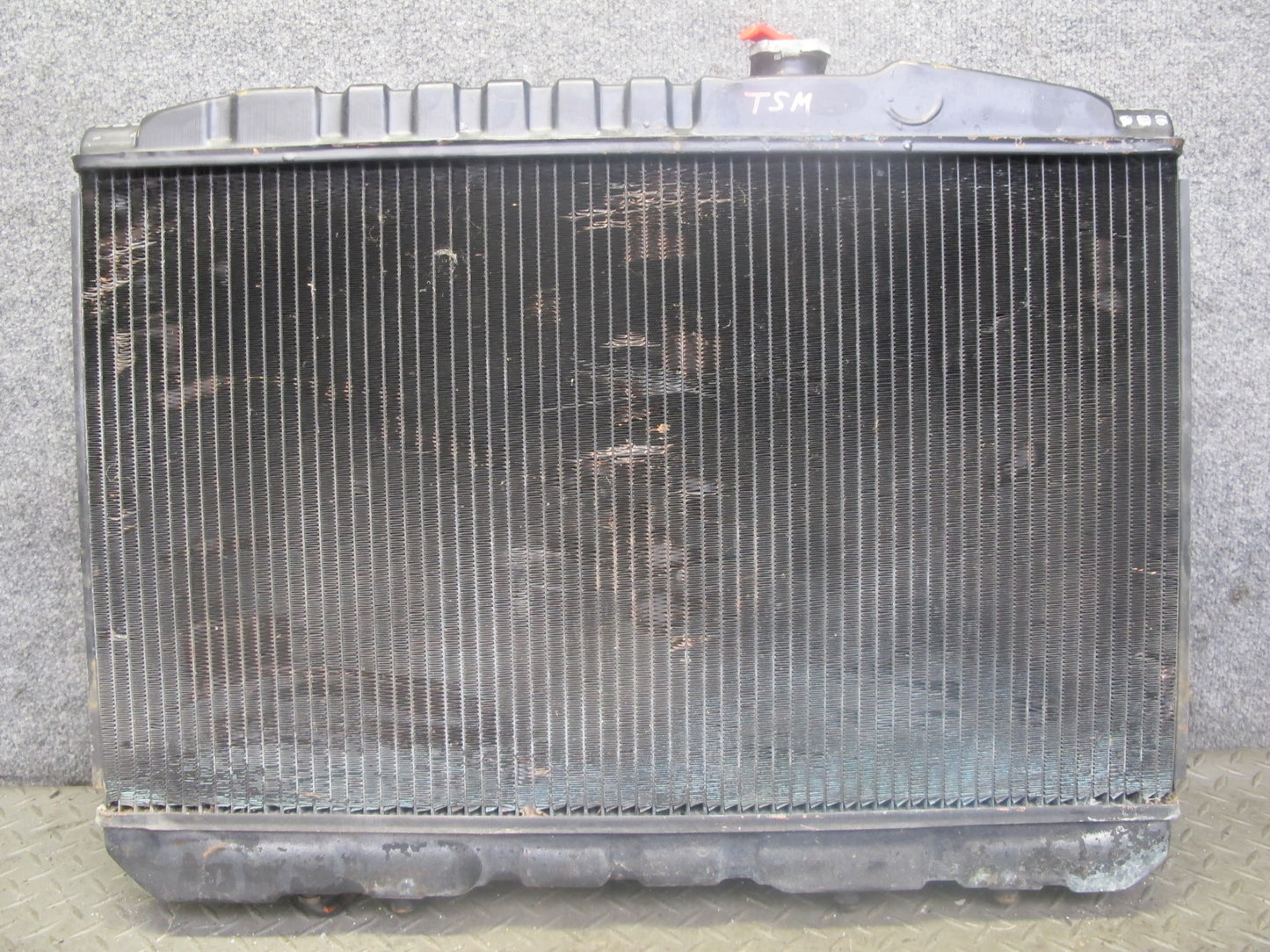 89-92 Toyota Supra MK3 MA70L 7MGE NON Turbo A/T Radiator w Dual Cooling Fan OEM