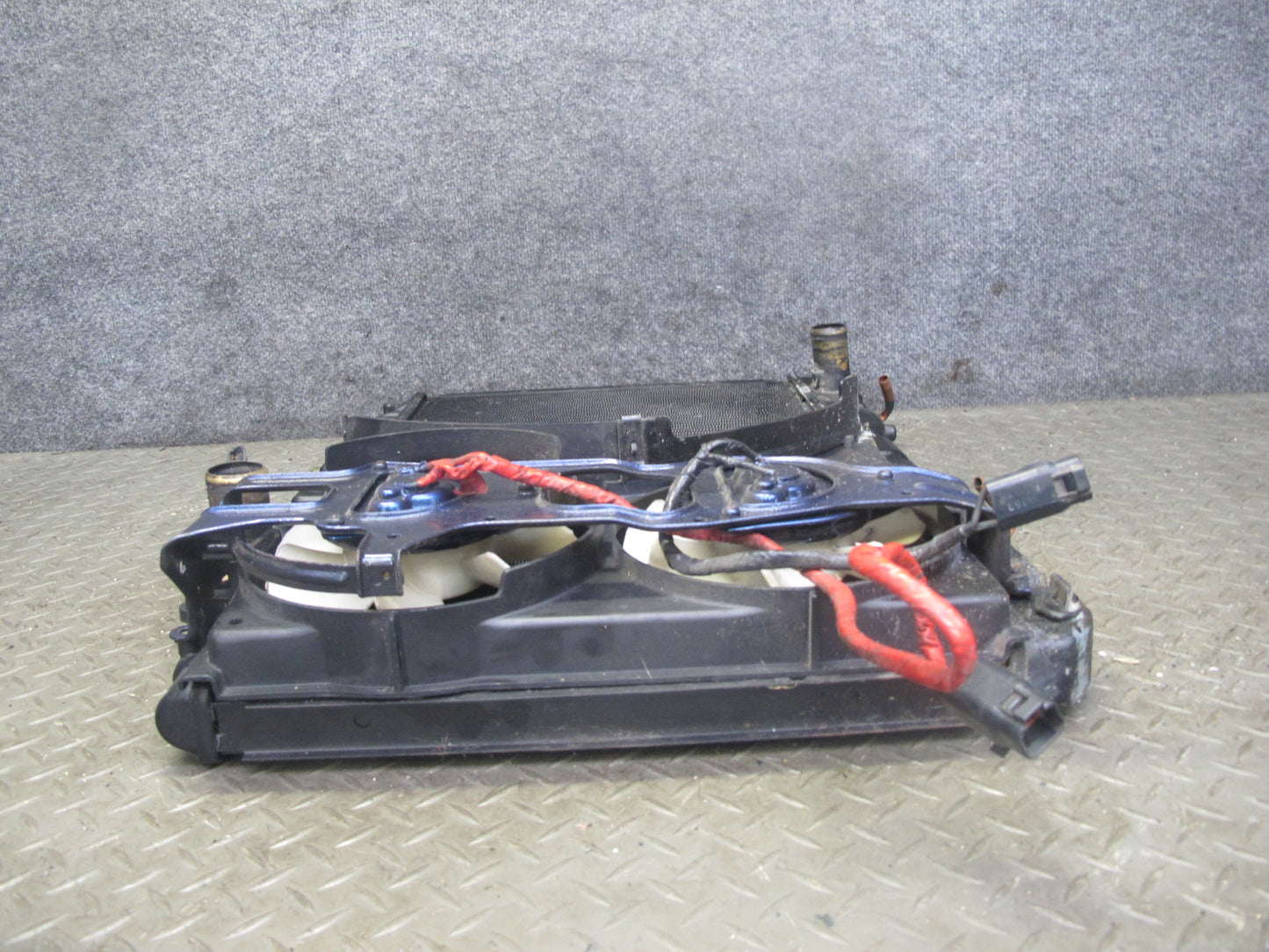 89-92 Toyota Supra MK3 MA70L 7MGE NON Turbo A/T Radiator w Dual Cooling Fan OEM