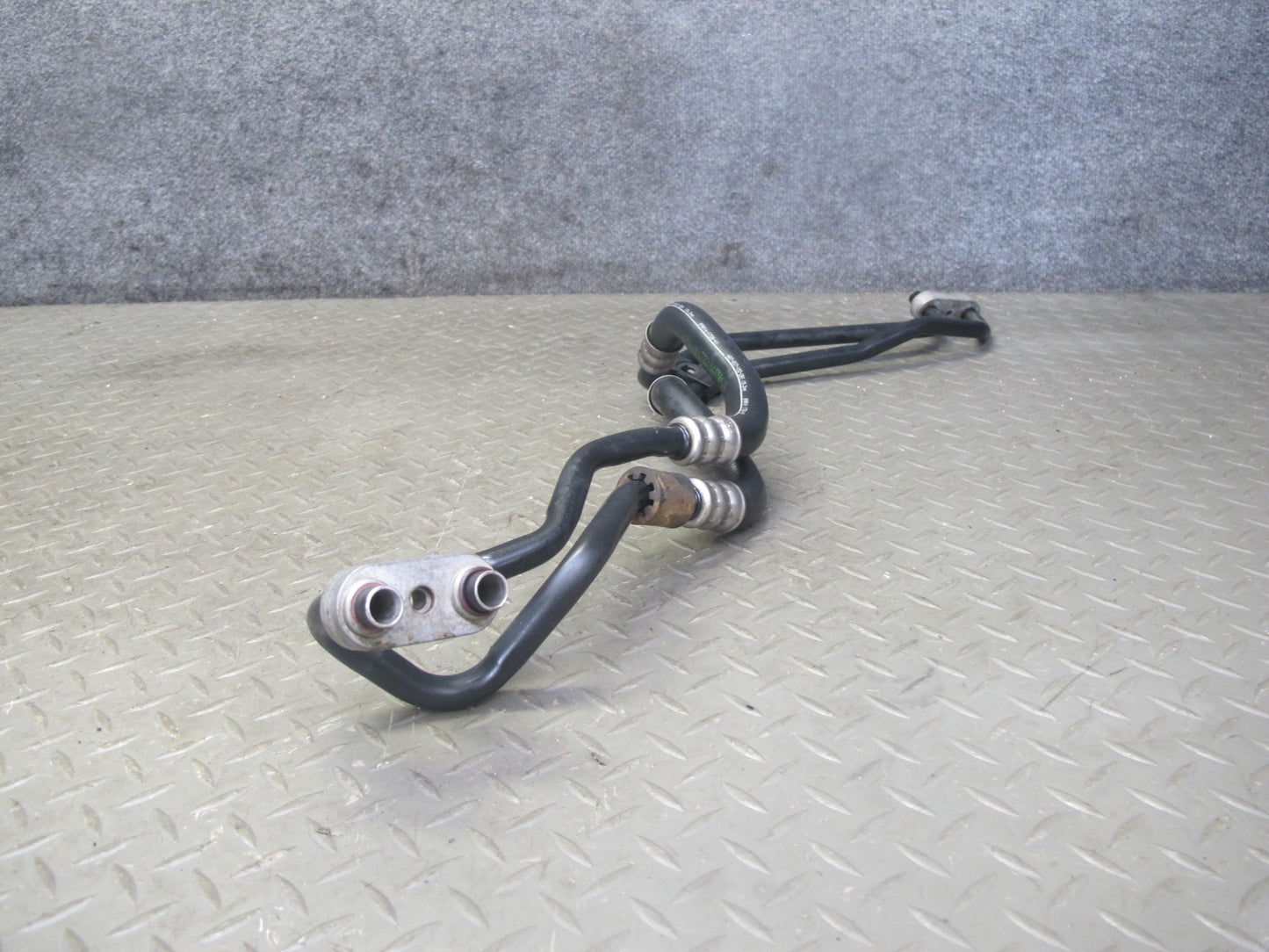14-15 BMW F30 F31 F32 F33 F34 N55 Engine Oil Cooler Hose Pipe Line OEM