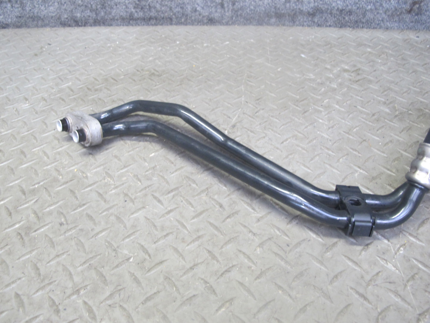 14-15 BMW F30 F31 F32 F33 F34 N55 Engine Oil Cooler Hose Pipe Line OEM