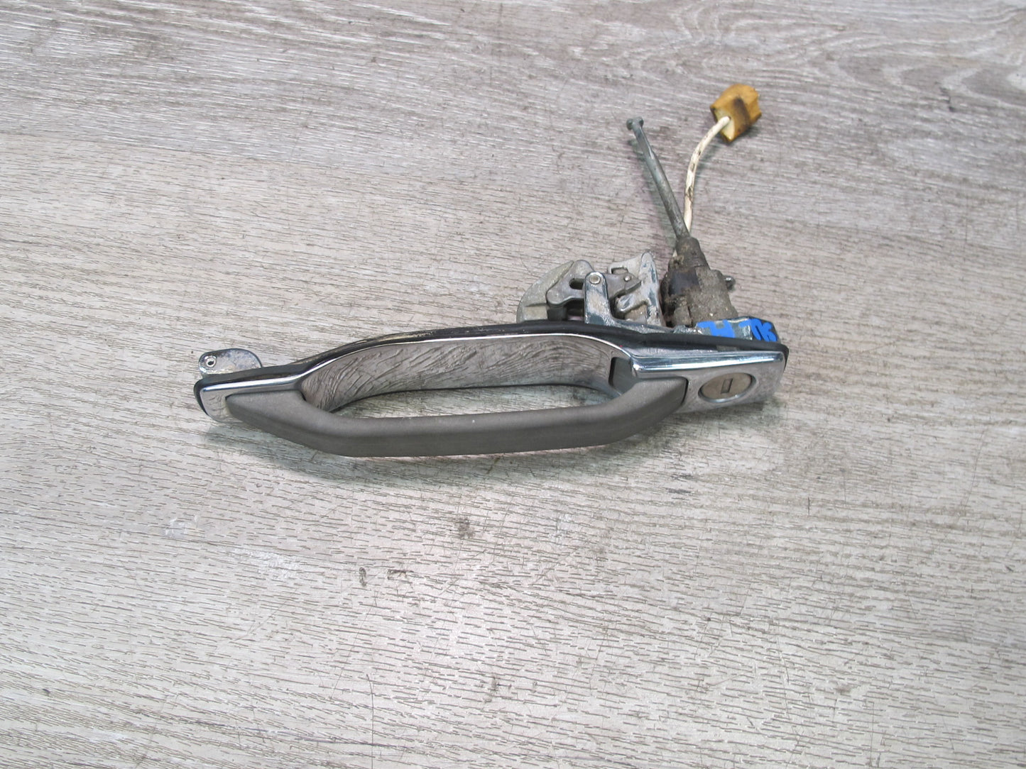 86-89 Mercedes R107 560SL Set of 2 Left & Right Door Exterior Handle OEM