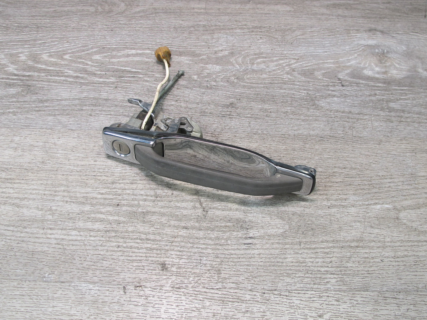 86-89 Mercedes R107 560SL Set of 2 Left & Right Door Exterior Handle OEM