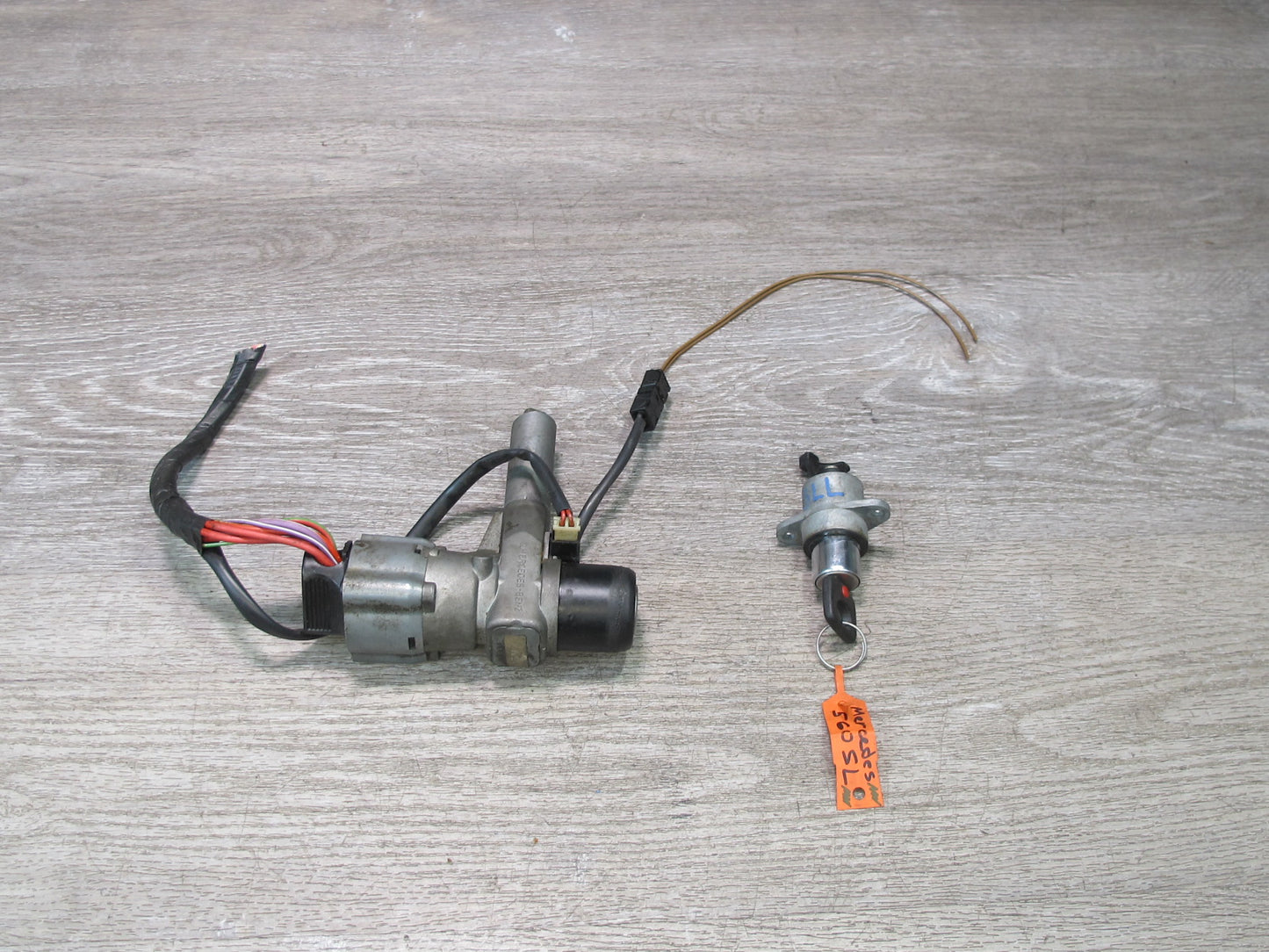 86-89 Mercedes R107 560SL Ignition Switch Glove Trunk Lock KEY Set OEM