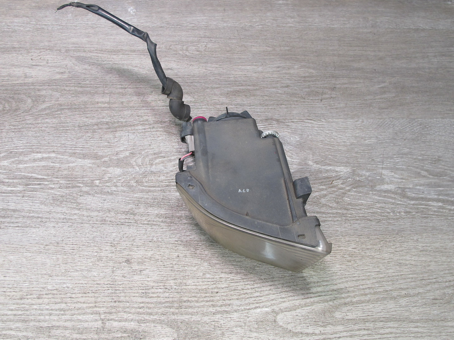 04-05 Lexus IS300 JCE10L Sedan Set of 2 Front Left & Right Fog Light Lamp OEM