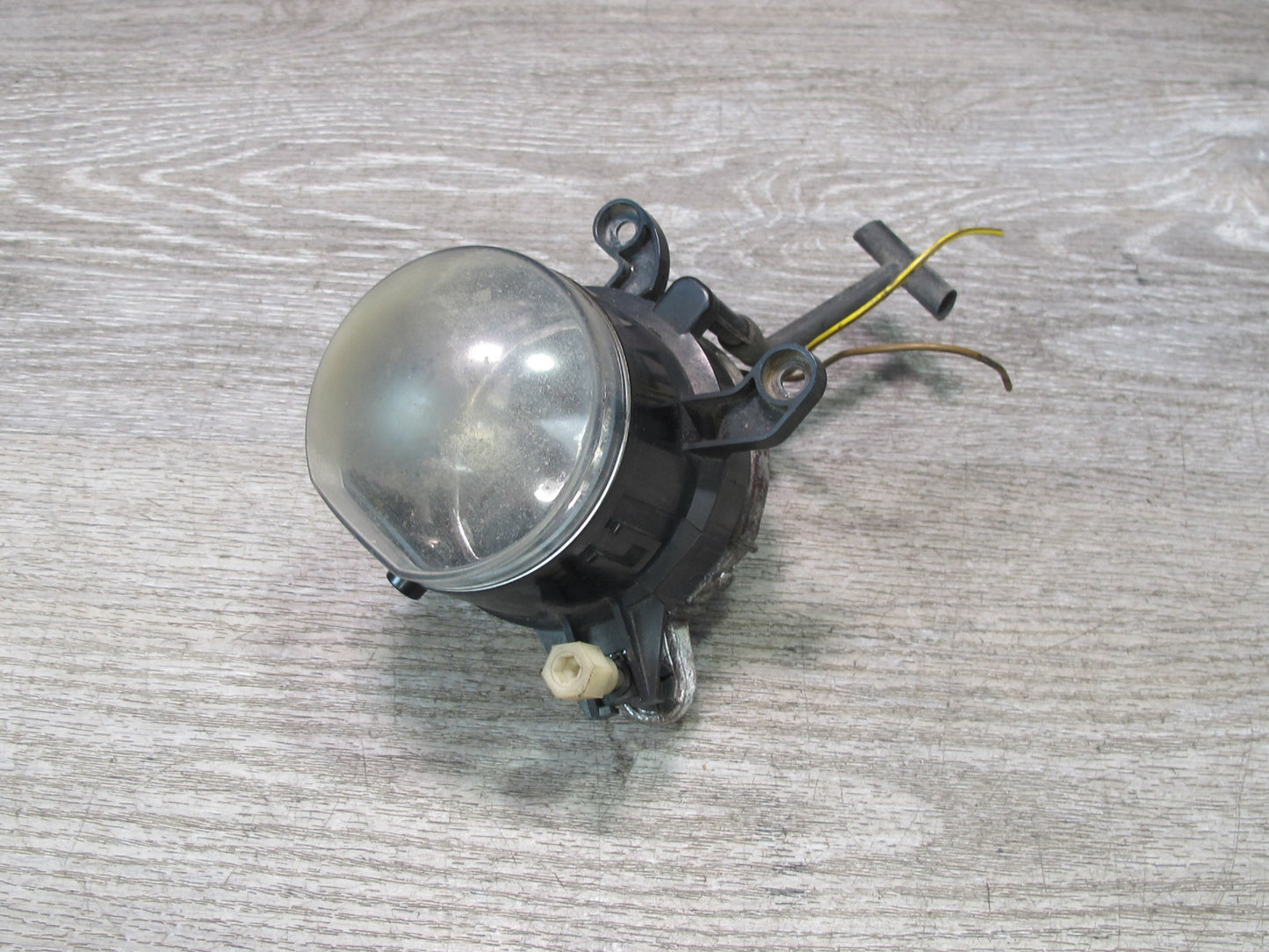 01-06 BMW E46 Convertible Set of 2 Front Left & Right Fog Light Lamp OEM
