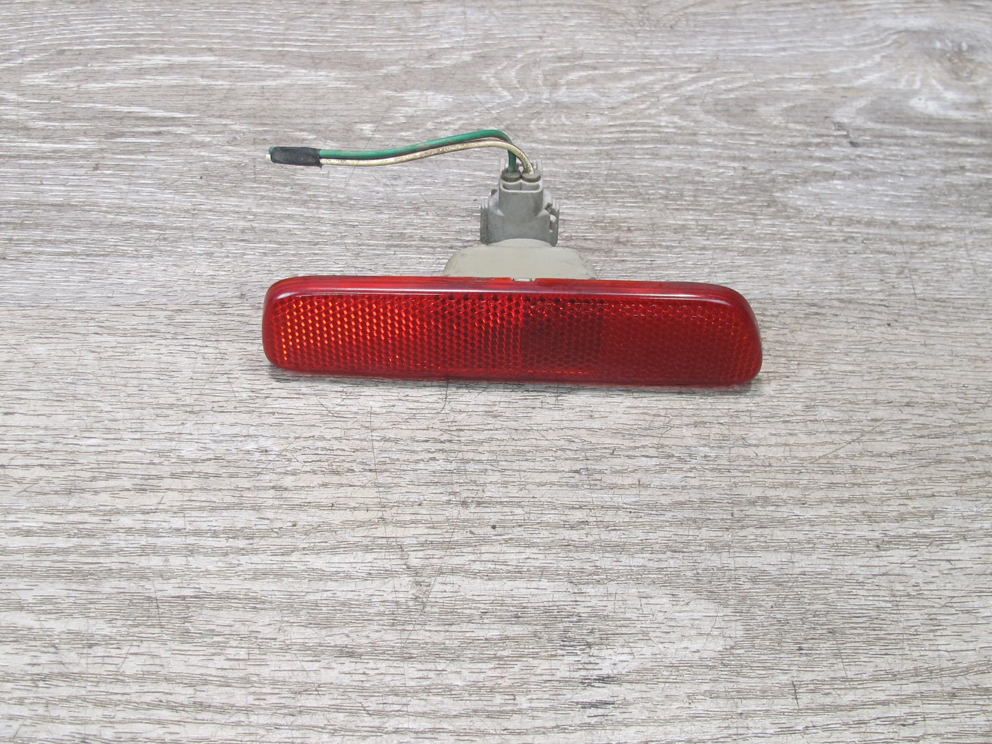 01-05 Lexus IS300 JCE10L Sedan Rear Bumper Left Right Side Marker Light Set OEM