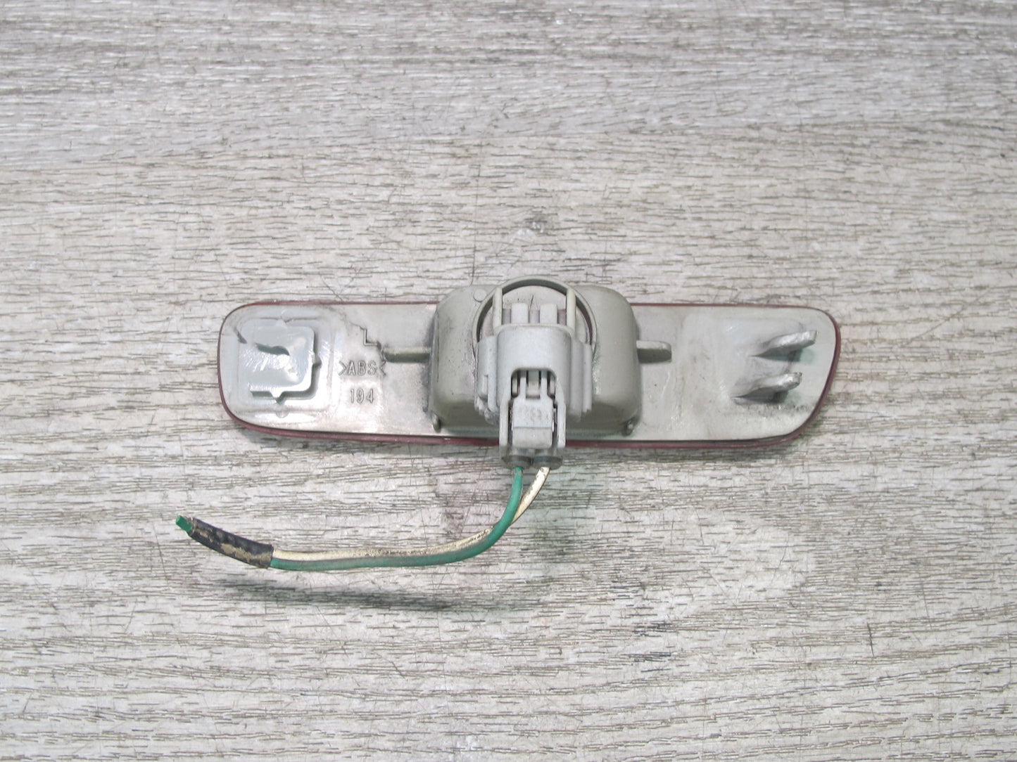 01-05 Lexus IS300 JCE10L Sedan Rear Bumper Left Right Side Marker Light Set OEM