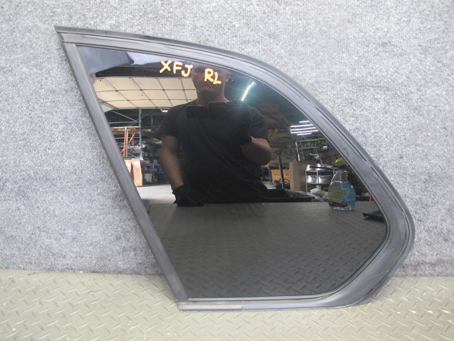 2007-2013 BMW E70 X5 Rear Left Quarter Glass Window 7207885
