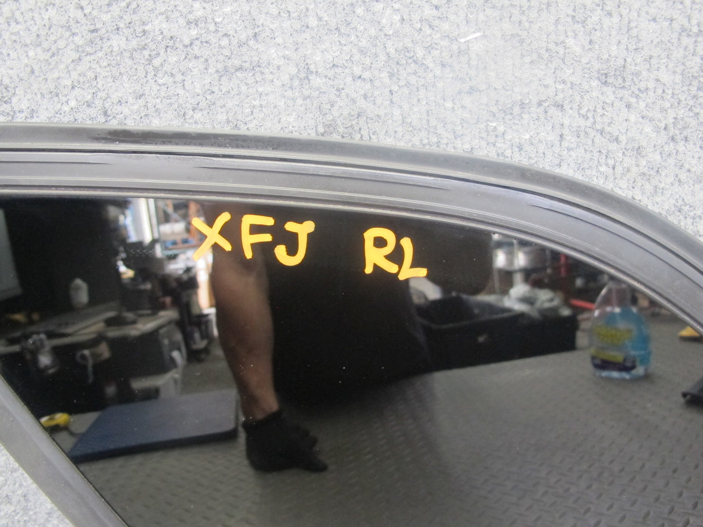 2007-2013 BMW E70 X5 Rear Left Quarter Glass Window 7207885