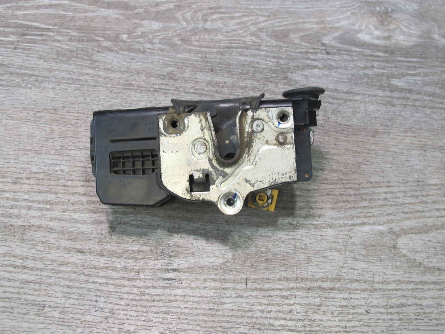 2003-2007 Hummer H2 Rear Left Driver Side Door Lock Latch Actuator