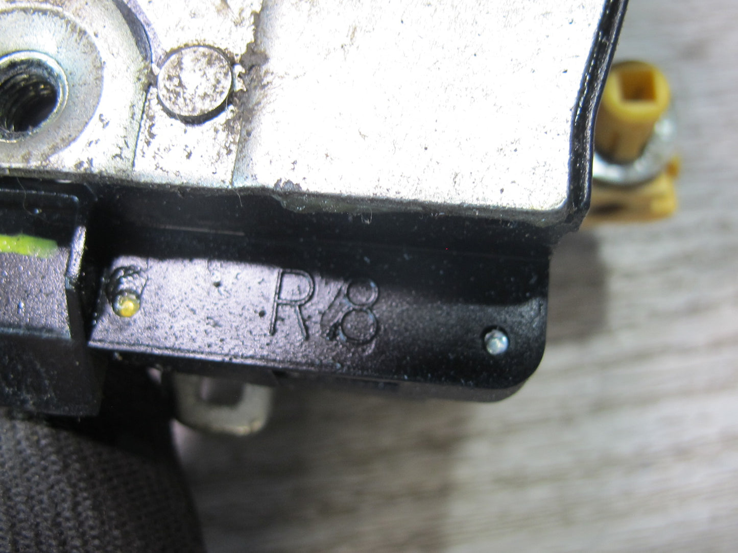 2006-2007 Hummer H2 Front Right Side Pass Door Lock Latch Actuator 15277648