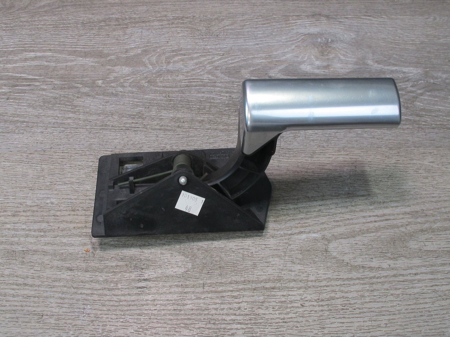 2003-2007 Hummer H2 Front Left Driver Side Door Interior Chrome Handle
