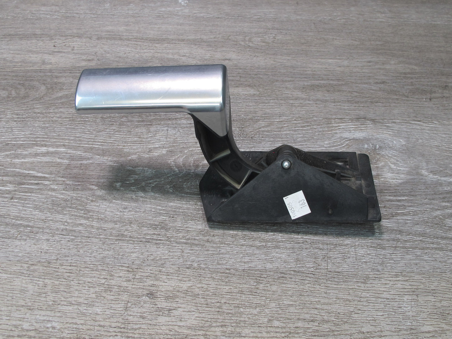 2003-2007 Hummer H2 Rear Right Pass Side Door Interior Chrome Handle