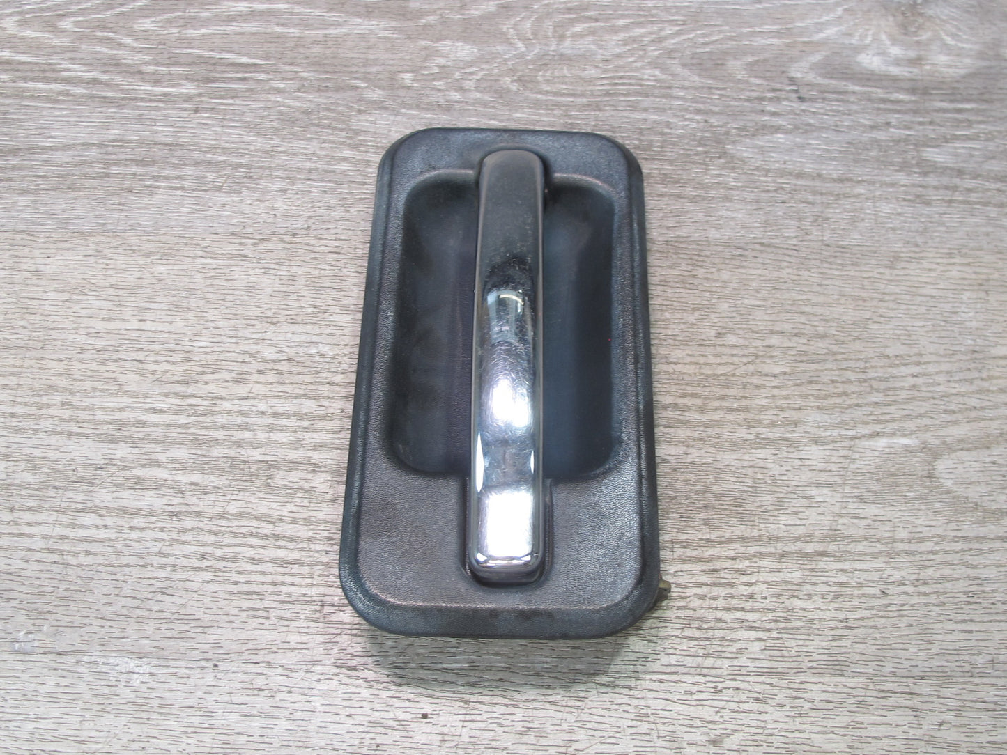 2003-2006 Hummer H2 Rear Left Driver Side Door Exterior Handle