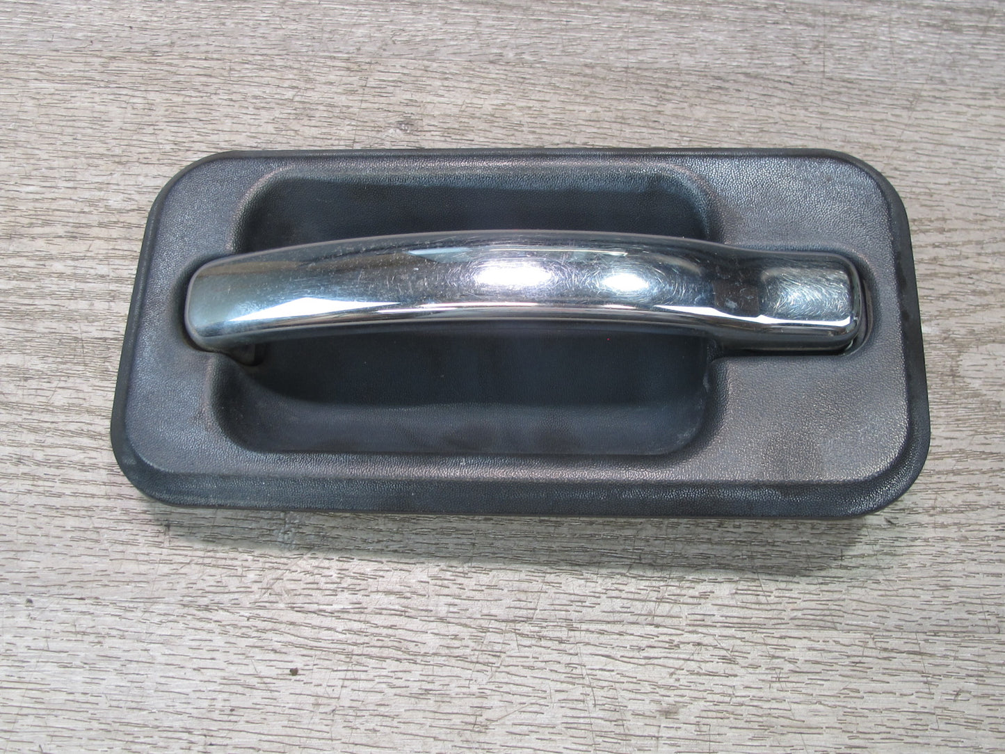 2003-2006 Hummer H2 Rear Left Driver Side Door Exterior Handle