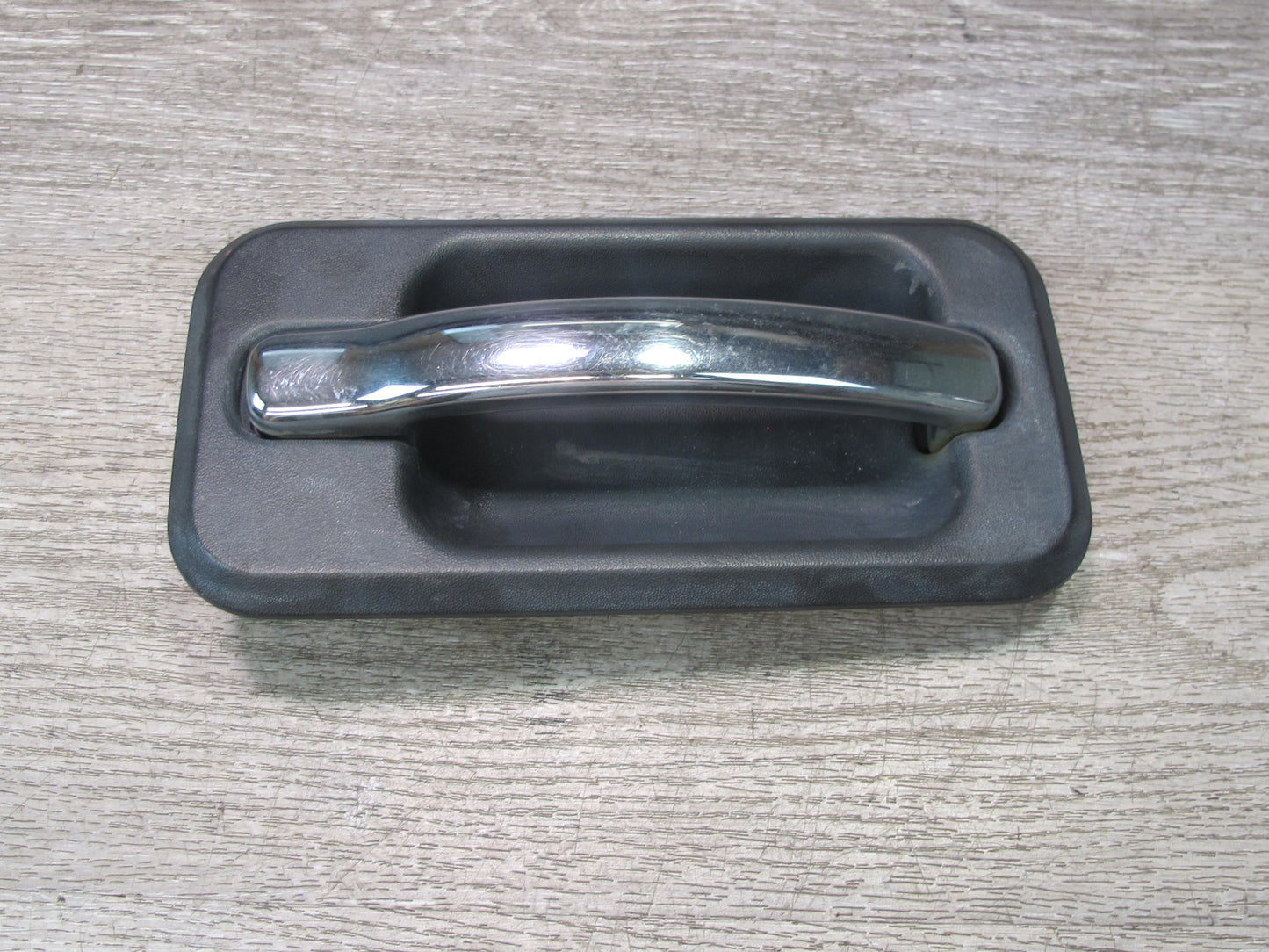 2003-2006 Hummer H2 Rear Right Passenger Side Door Exterior Handle