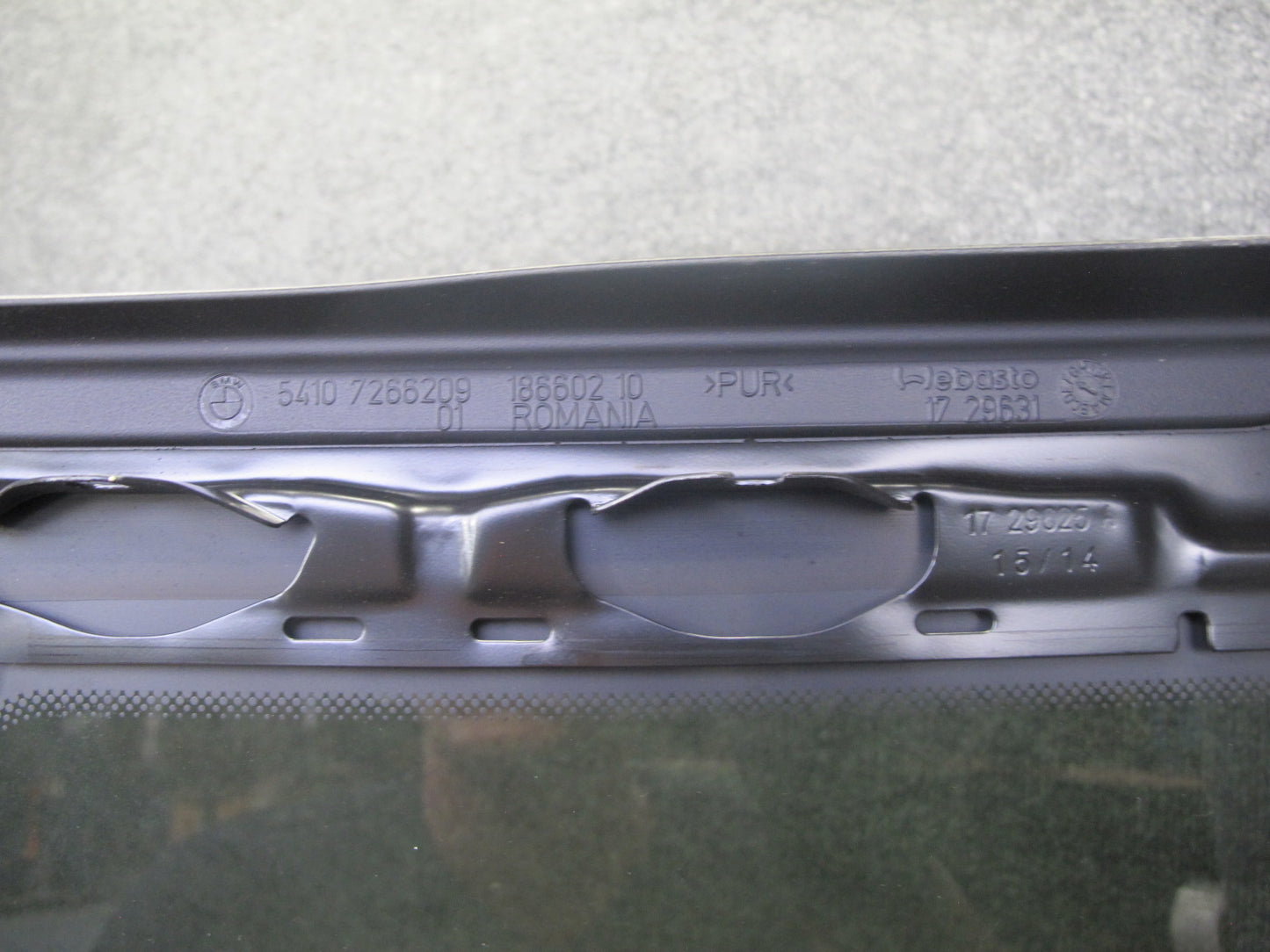 12-18 BMW F30 F80 3-SERIES Sunroof Glass Window Panel 7266209 OEM