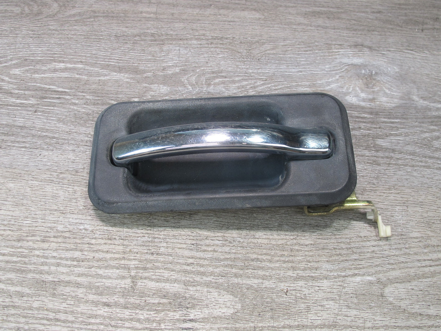 2003-2006 Hummer H2 Front Right Passenger Side Door Exterior Handle