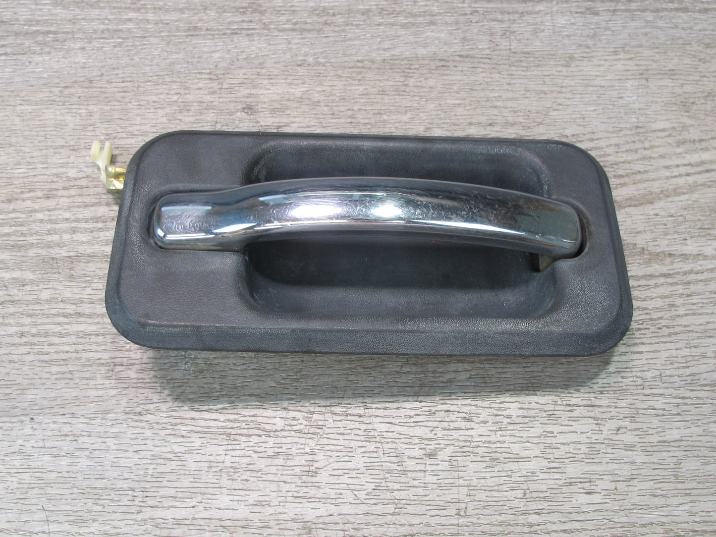 2003-2006 Hummer H2 Front Right Passenger Side Door Exterior Handle
