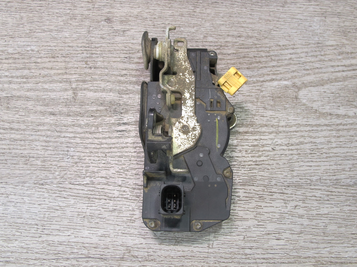 2003-2007 Hummer H2 Rear Right Passenger Side Door Lock Latch Actuator